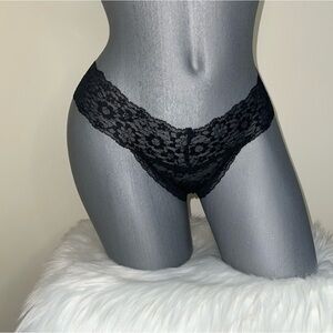 VICTORIAS SECRET POSEY LACE-UP THONG PANTY UNDERWEAR. NWT